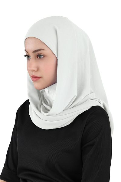 Ecardin Hijab Chiffon Oval Scarf - Cream Color, St 111 Model