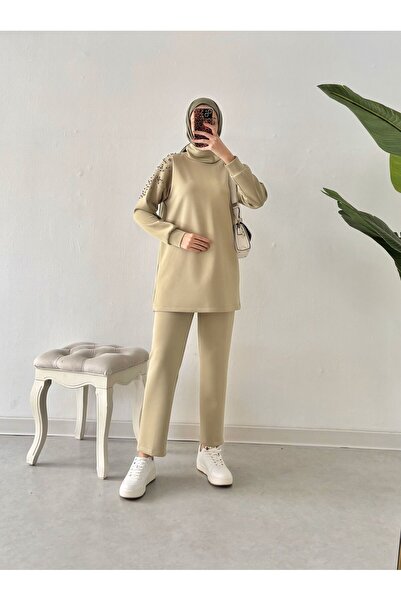 Tesettür Diyarı طقم حجاب من القماش باللون الأخضر النعناعي - تفاصيل حجر الكتف