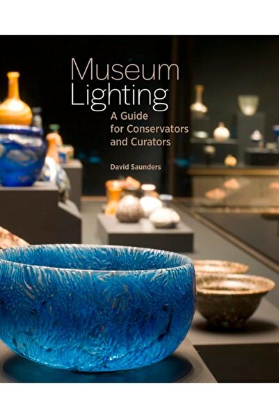 John Wiley إضاءة المتاحف: دليل للمحافظين وأمناء المتاحف