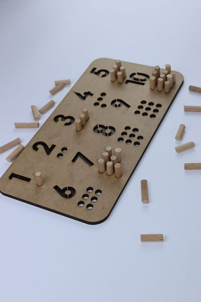Assa Wood مونتيسوري، لوحة أرقام تعليمية خشبية