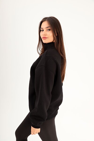 Butik Siyah Yarım Fermuarlı Yüksek Yaka Sweatshirt