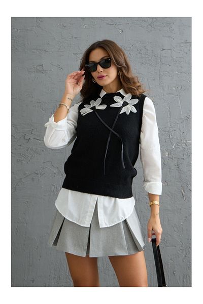 Elif Özbey Butik Black Linen Flower Detailed Sweater