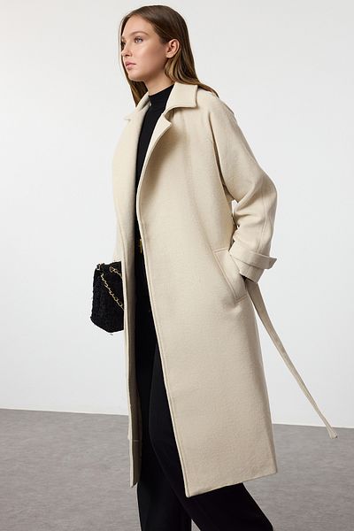 Trendyol Collection Übergroßer Trenchcoat aus Ecru-Wolle – TWOAW25KB00087