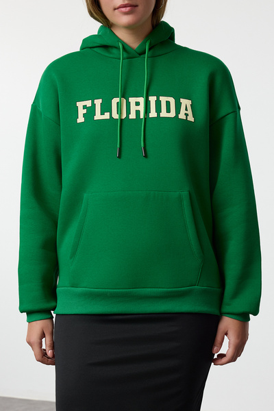 Trendyol Collection Zelená oversize fleecová městská mikina s potiskem - Twoaw24sw00438