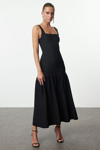 Trendyol Collection Black Body-Fitting Woven Dress Tpraw25El00098