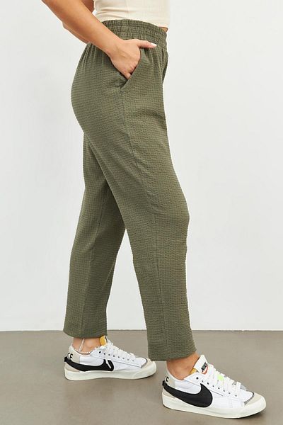 Curly KHAKI TEXTURED PANT