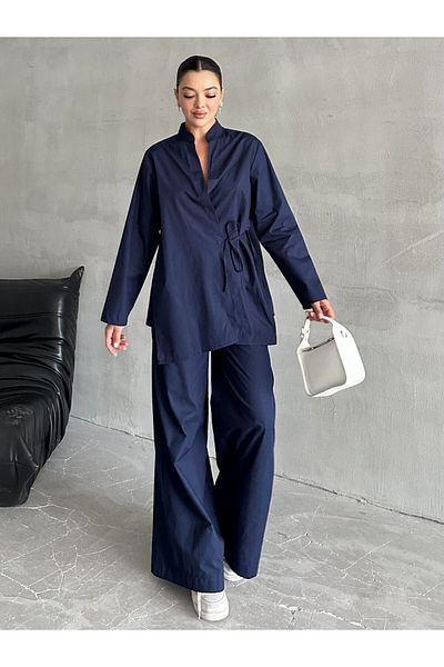 Laluvia Marineblaues Halley-Set mit seitlich gebundenem Hemd und Hose