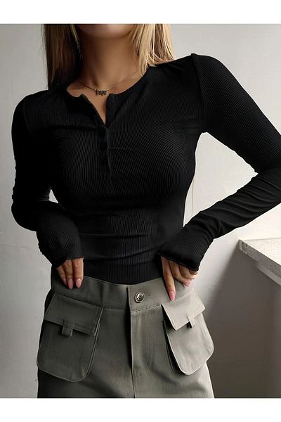 Asfa Moda Γυναικεία μακρυμάνικη μπλούζα με μαύρη λεπτομέρεια με λαιμόκοψη
