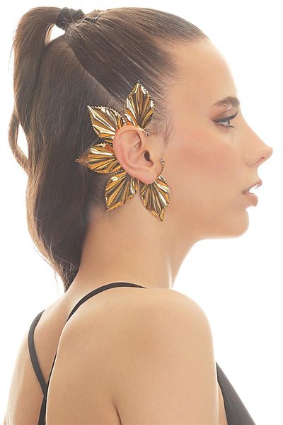 LABALABA Women's Gold Color Lacquer Plated Zircon Stone Leaf Stylized Right Ear Earcuff & Cartilage Earring
