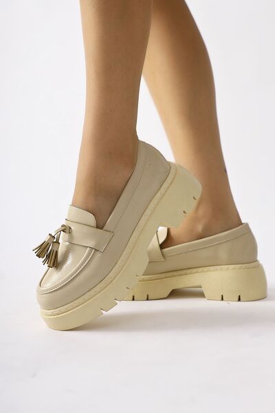 Limoya Linni Nud, Beige Wrinkled Patent Leather Tassel Moccasin, Women's Loafer Shoes Opportunity Product