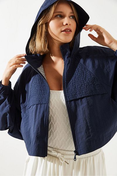 Bianco Lucci Women's Raincoat with Hood and Back Cover Mbms001 - 60501001
