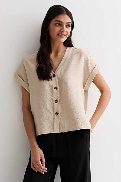 Seeh Bej Kısa kollu V Yaka Gömlek SH156