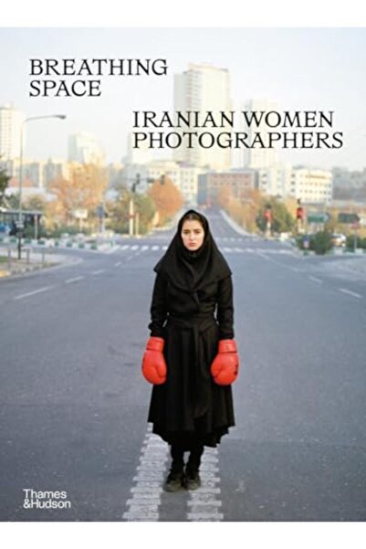 Hachette مساحة للتنفس للمصورات الإيرانيات