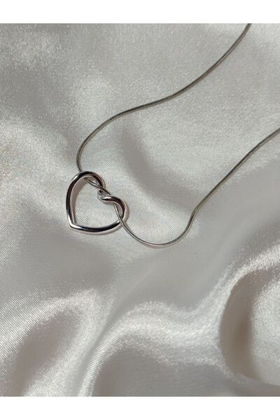 KCA HOME قلادة فضية على شكل قلب من الفولاذ الفارغ