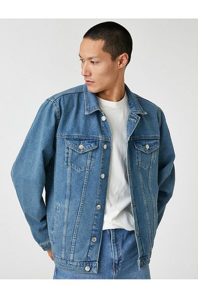 Koton Základní džínová bunda s detailním kapsovým límcem na knoflík