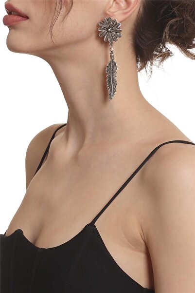 LABALABA Kadın Antik Gümüş Kaplama Çivili Model Yaprak Sallantılı Çiçek Formlu Küpe