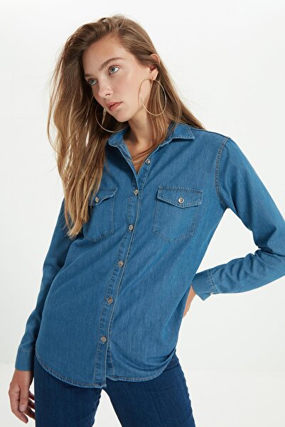 Trendyol Collection Синя джинсова сорочка з детальною кишенею TWOSS20GO0326