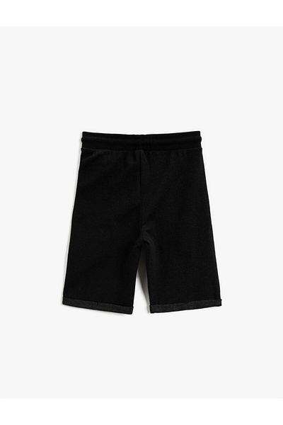 Koton Shorts - Schwarz - Mittlerer Bund