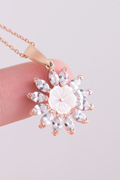 Sahira Jewelry Beyaz Sedef Çiçeği 14k Rose Altın Kaplama Kadın Kolye
