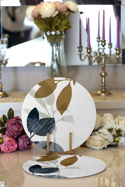 Realhomes 2-Piece Special Design Leaf Motif Digital Printed Modern Round Plate & Placemat