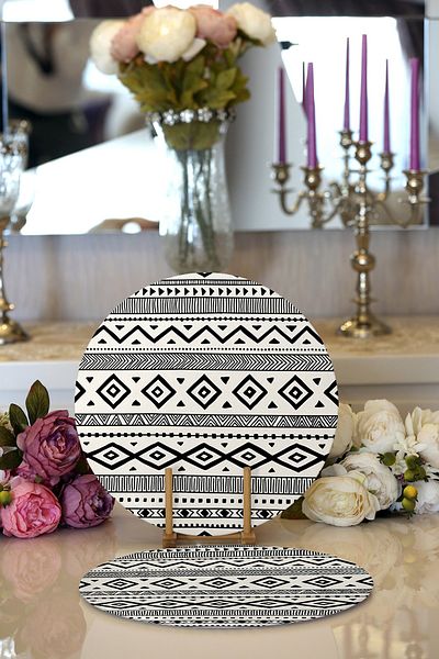 Realhomes 2-Piece Scandinavian Patterned Ethnic Design Digital Printed Decorative Round Plate & Placemat