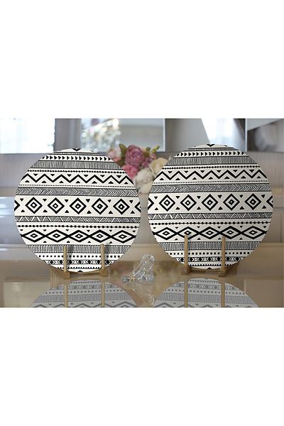 Realhomes 2-Piece Scandinavian Patterned Ethnic Design Digital Printed Decorative Round Plate & Placemat