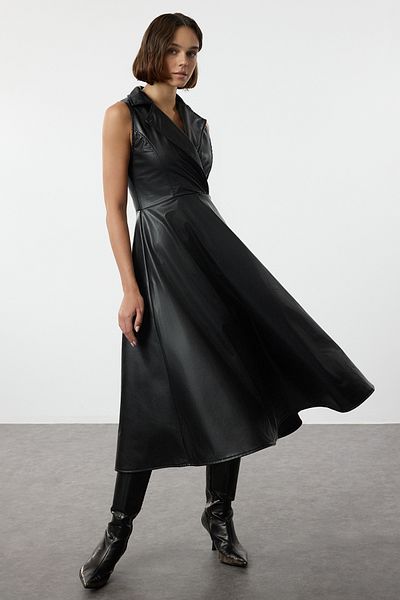 Trendyol Collection Μαύρο Μίντι Πλεκτό Φόρεμα - TWOAW25EL00501