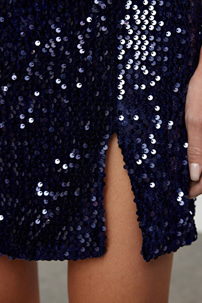 Trendyol Collection Sötétkék bársony flitteres rövid ruha - TPRAW25EL00147