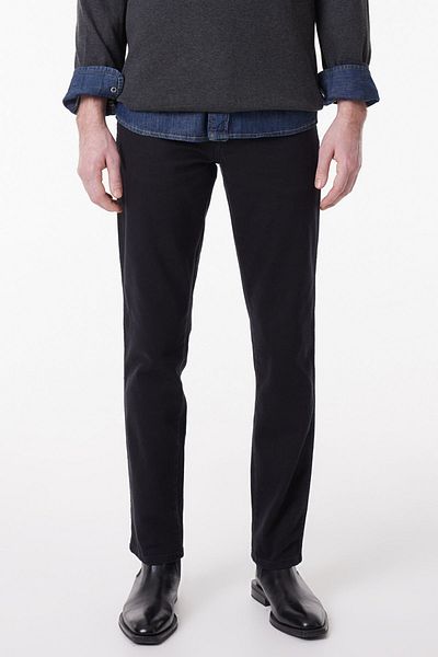 WRANGLER Texas Slim Fit – Flexible Jeans-Jeans mit normaler Taille