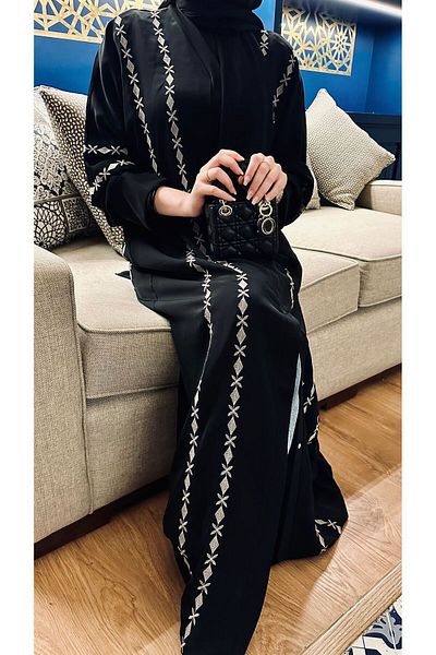 busrasdesign Black Embroidered Beach Abaya