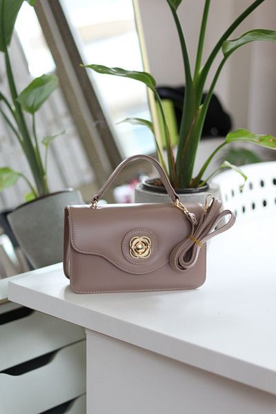 Moom Bag Women's Mink Gold Oval Buckle Detailed Soft Leather Hand Shoulder Bag