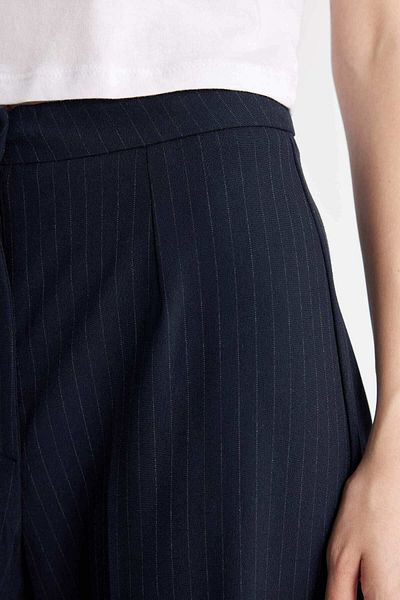 DeFacto Wide Leg Normal Waist Standard Length Trousers D4356Ax24Au