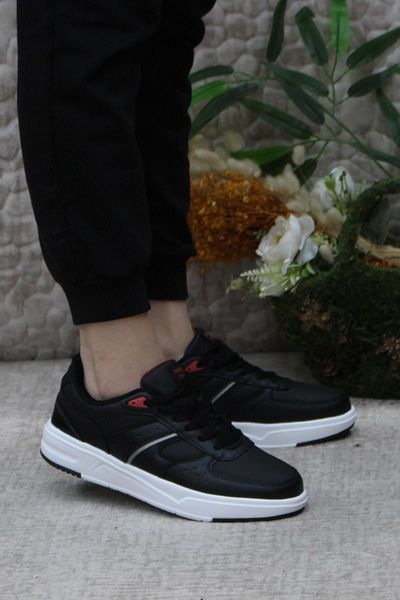 Kinetix Tenis negru - confortabil și elegant