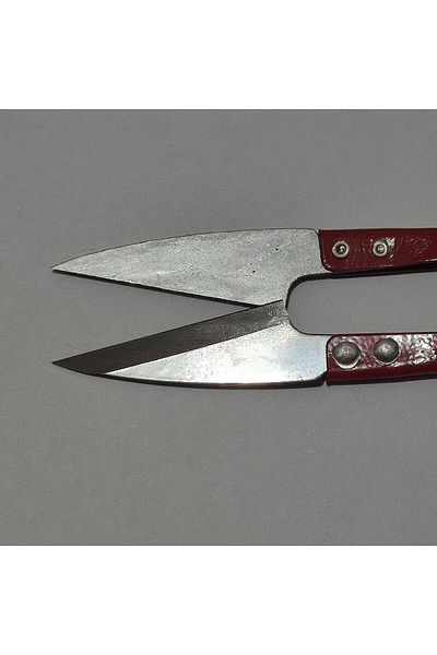 hagiki Genuine Professional Metal Spinning Scissors - Sharpened Mowers with Stainless Steel Spring