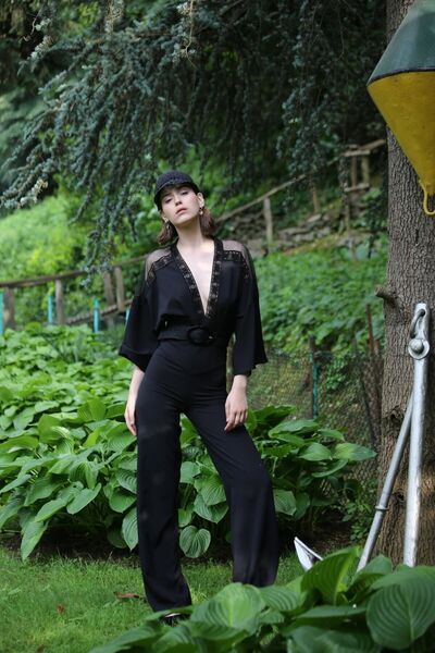 Rheme And Fons Özel Tasarım Couture El Işçiliği Siyah Dantel Tasarım V Yaka Tulum