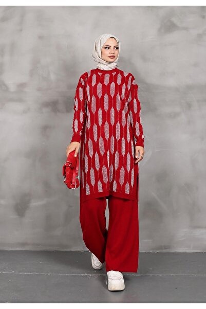 nacar çarşı KADIN MODEST GEOMETRİK DESENLİ YANDAN YIRTMAÇLI SİMLİ TRİKO TUNİK