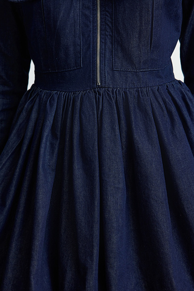 Trendyol Collection Námořnická modrá Kapesní podrobná balónová sukně Džínové košilové šaty Twoaw25El00416