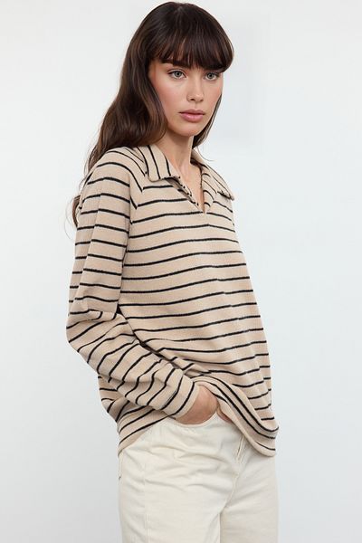 Trendyol Collection Μπεζ ριγέ oversize φούτερ πόλο Θεσσαλονίκης - Twoaw25sw00207