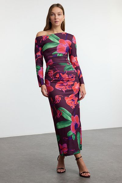 Trendyol Collection Barevný květinový vzor - Detailní Maxi pletené šaty Twoaw25El00528