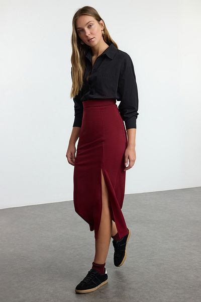 Trendyol Collection Flexibler weinroter Maxirock mit hoher Taille – Schlitzdetail, Smart Knitted TWOSS23ET00351