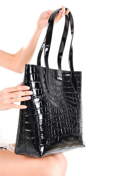 Capone Outfitters Bristol Women's Shoulder Bag