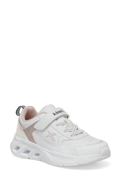 Kinetix Sneakers