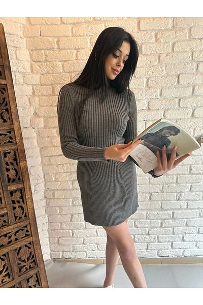 moneta boutique Γυναικείο πλεκτό φόρεμα με όρθιο γιακά