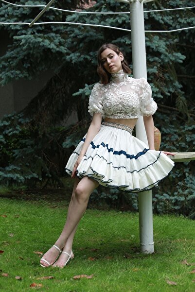 Rheme And Fons Özel Tasarım Couture El Işçiliği Beyaz Dantel Crop Top Bluz - Tasarım Büstiyer