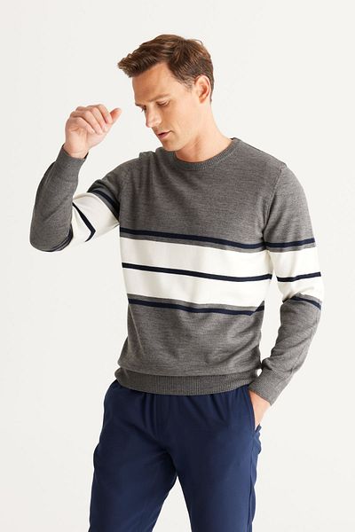 ALTINYILDIZ CLASSICS Grau-marineblauer Herren-Strickpullover aus Wolle mit normaler Passform und Rundhalsausschnitt