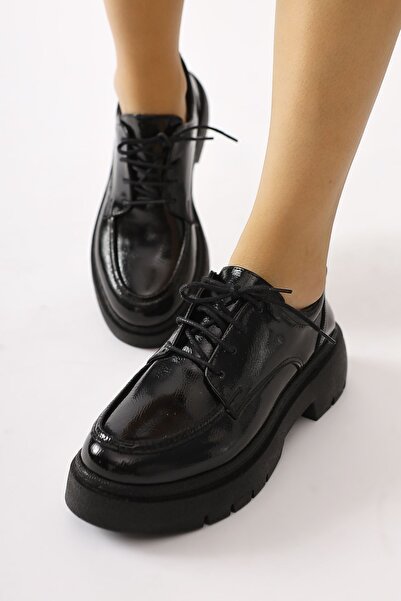 Limoya Callie Black Wrinkled Patent Leather Lace-Up Loafers, Women's Loafer Shoes