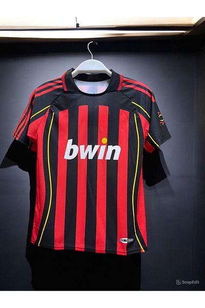 Lion Spor Kaka' M.I.L.A.N. 2007 Legend - Red Black Short Sleeve Adult Retro Jersey