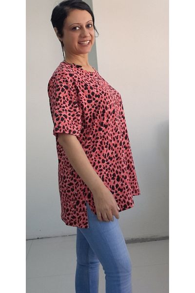 Mertcan Butik Black Coral Patterned Short Sleeve Viscose T-Shirt