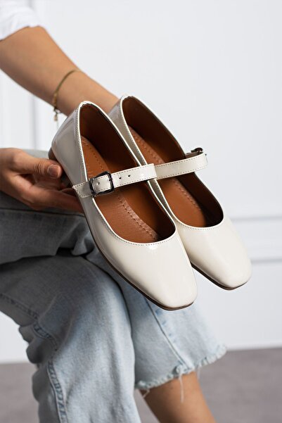 FEMME FATALE ماري كوريه شريط واحد مشبك براءات الاختراع والجلود مريحة أنيقة مكتب يوميا المرأة الشقق