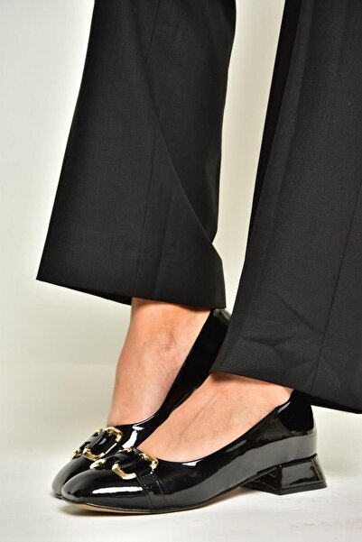 Fox Shoes T590122808 Siyah Rugan Alçak Topuklu Kadın Ayakkabı